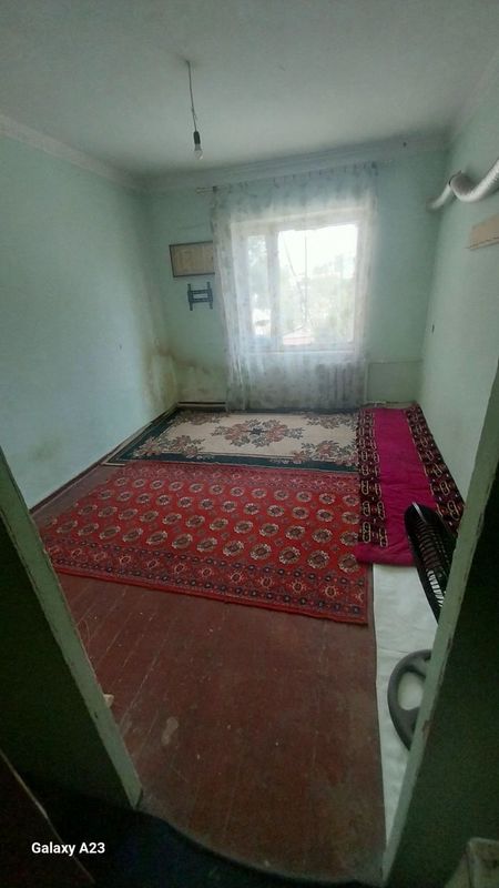 Сдаётся 1ком квартира в бывщ общежитие Чилонзар 20 квартал всем 200у.е