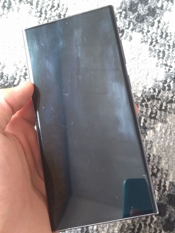 S23 ultra 512gb 400$ kami bor S23 ultra 512gb 400$ kami bor