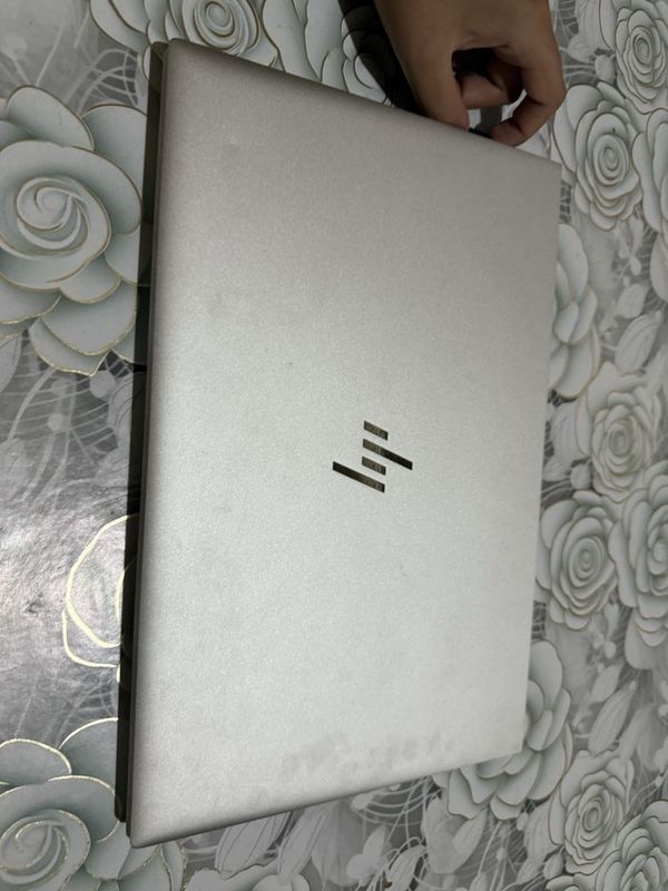 Hp elite noutbook sotiladi Hp elite noutbook sotiladi