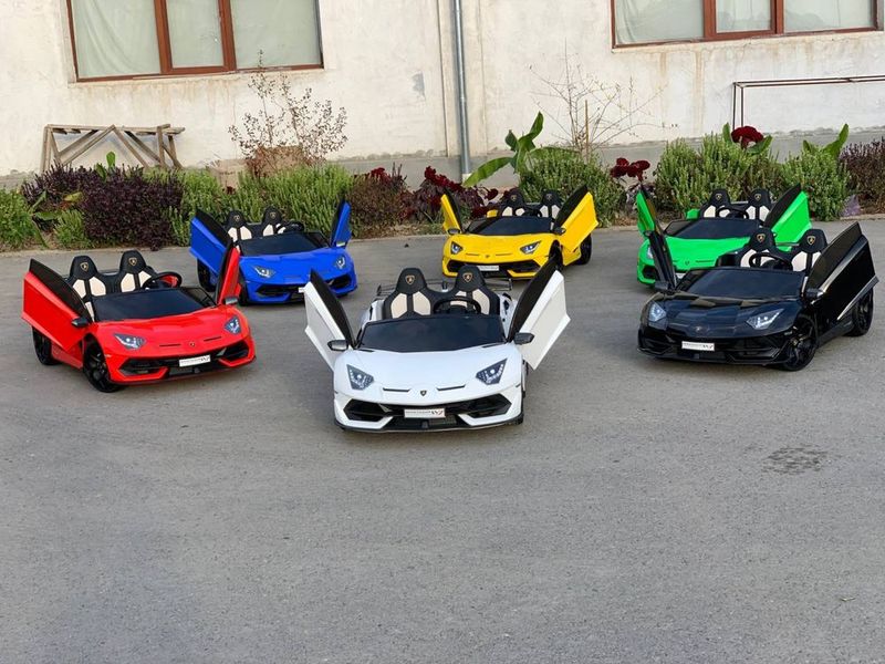 Lambarghini pultli moshina Lambarghini pultli moshina