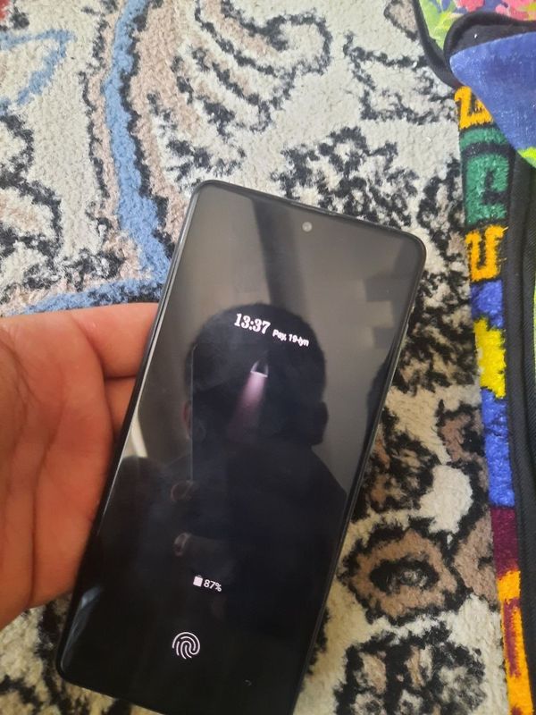 Samsung a71 6\128 Samsung a71 6\128