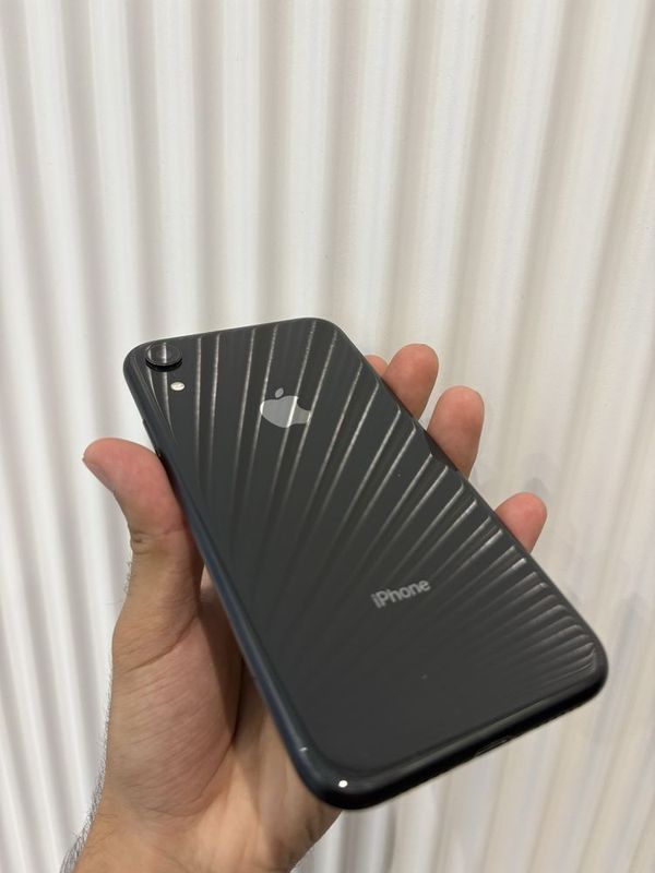 iPhone xr 128gb 78yomkist iPhone xr 128gb 78yomkist