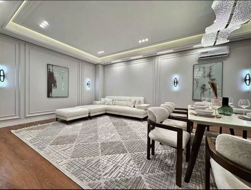 Продается таунхаус 6 комнат, ор-р: Саламатина, 300 м²