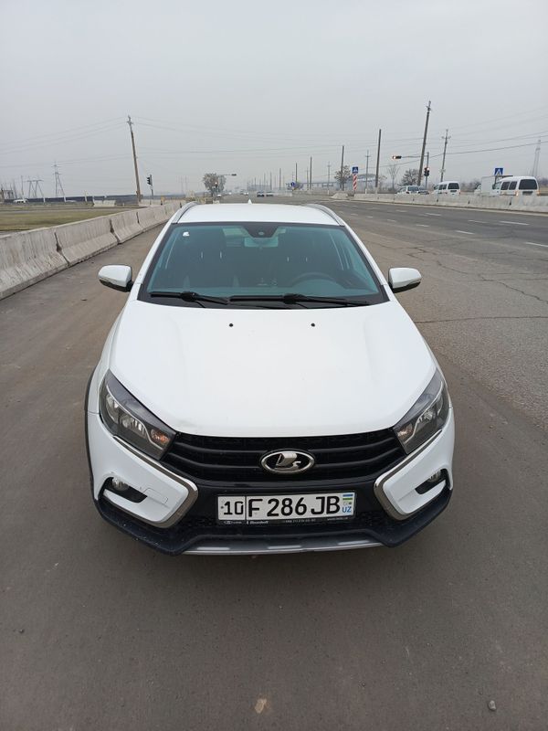 Lada Vesta crros Lada Vesta crros