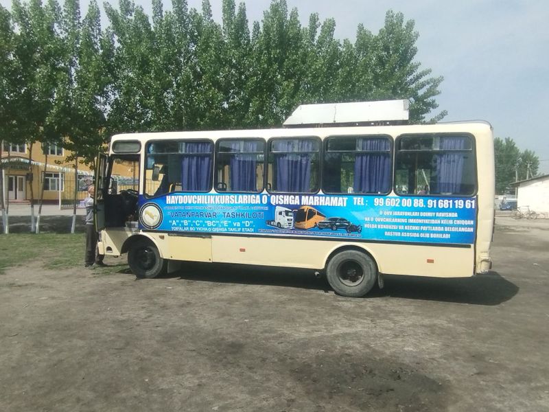 Isuzu avtobus 2009 yil Isuzu avtobus 2009 yil