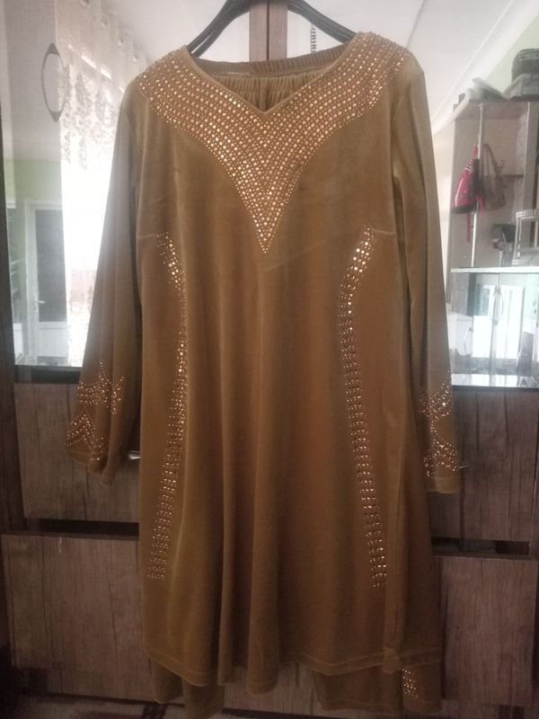 narxi kelishiladi