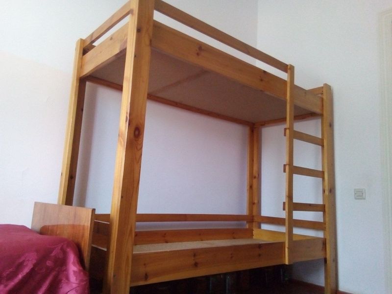 Продается двухэтажный кровать