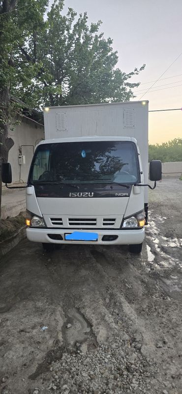 Isuzu 2017 6 ta metan balon