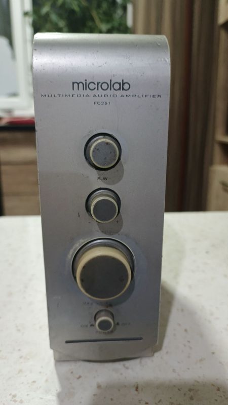 Усилитель Микролаб модель FC 361 2.1 Усилитель Микролаб модель FC 361 2.1
