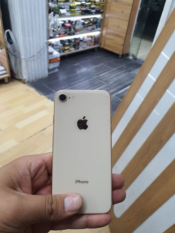 Iphone 8 64 talik Iphone 8 64 talik