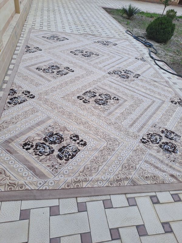 Продаётся ковёр 3×5м. Гилам Продаётся ковёр 3×5м. Гилам