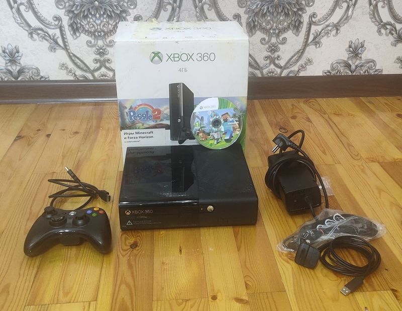 Продаётся Xbox 360 Elite. Как Playstation 3. Продаётся Xbox 360 Elite. Как Playstation 3.