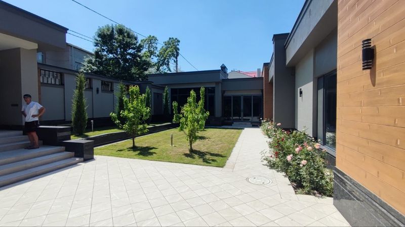 Дом 7 комнат участок 9 соток 700м² Ботанический сад эко зона парк Дом 7 комнат участок 9 соток 700м² Ботанический сад эко зона парк
