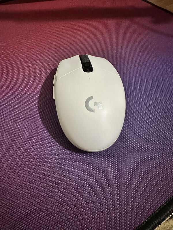 Logitech G304 Lightspeed Logitech G304 Lightspeed