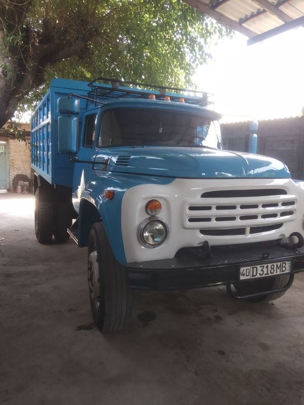 Zil 130 sotiladi Zil 130 sotiladi