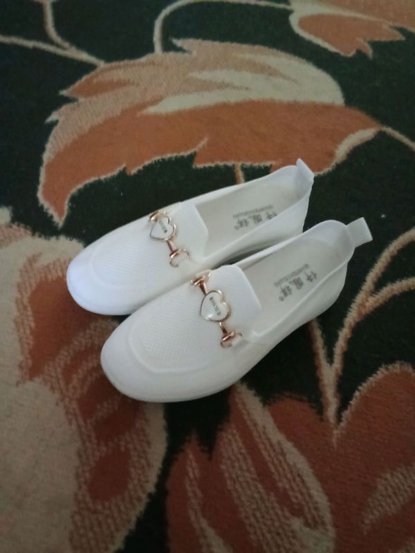 Narxi 85000 Razmeri 36 ti