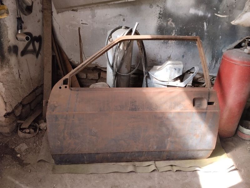Lada 08 yangi eshiki 1988 olip moshinaga taqilmagan Lada 08 yangi eshiki 1988 olip moshinaga taqilmagan