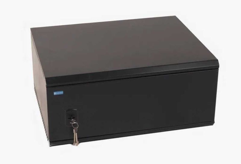 Шкаф настенный 4u 570/450/270 мм металлическая дверь