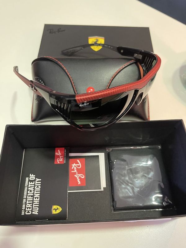 Очки Ray Ban Ferrari