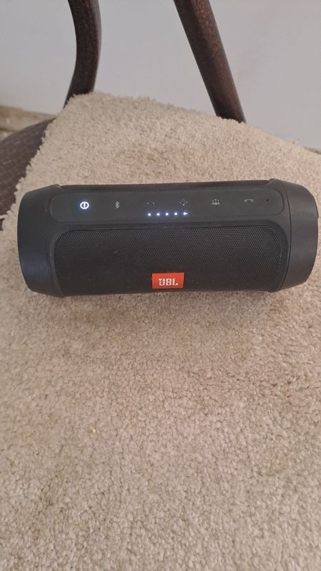 Jbl charge 2+ harman Jbl charge 2+ harman