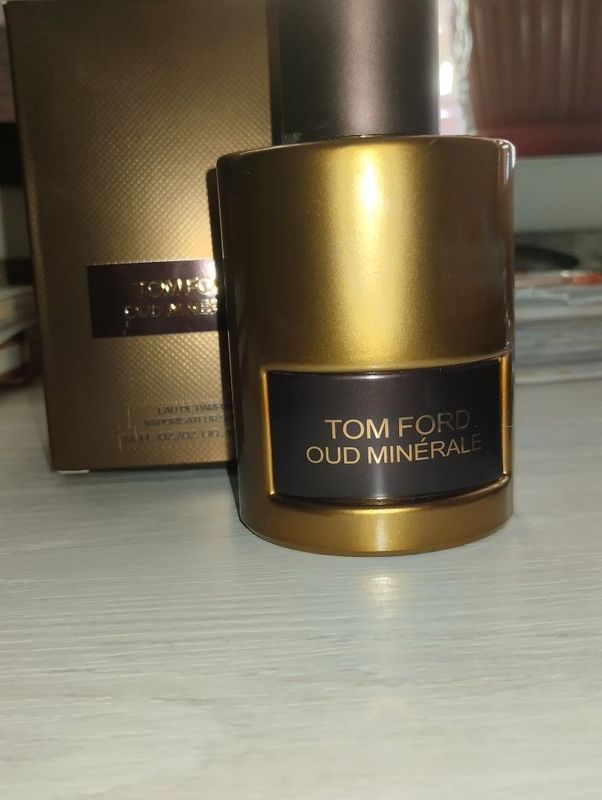 продается парфюм Tom Ford Oud Minerale продается парфюм Tom Ford Oud Minerale