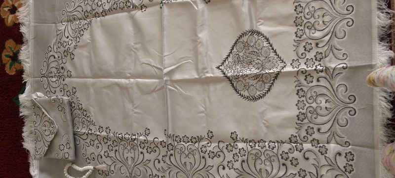 joynamoz qushimcha sumkasi tasbehi bor hajdan kega joynamoz qushimcha sumkasi tasbehi bor hajdan kega