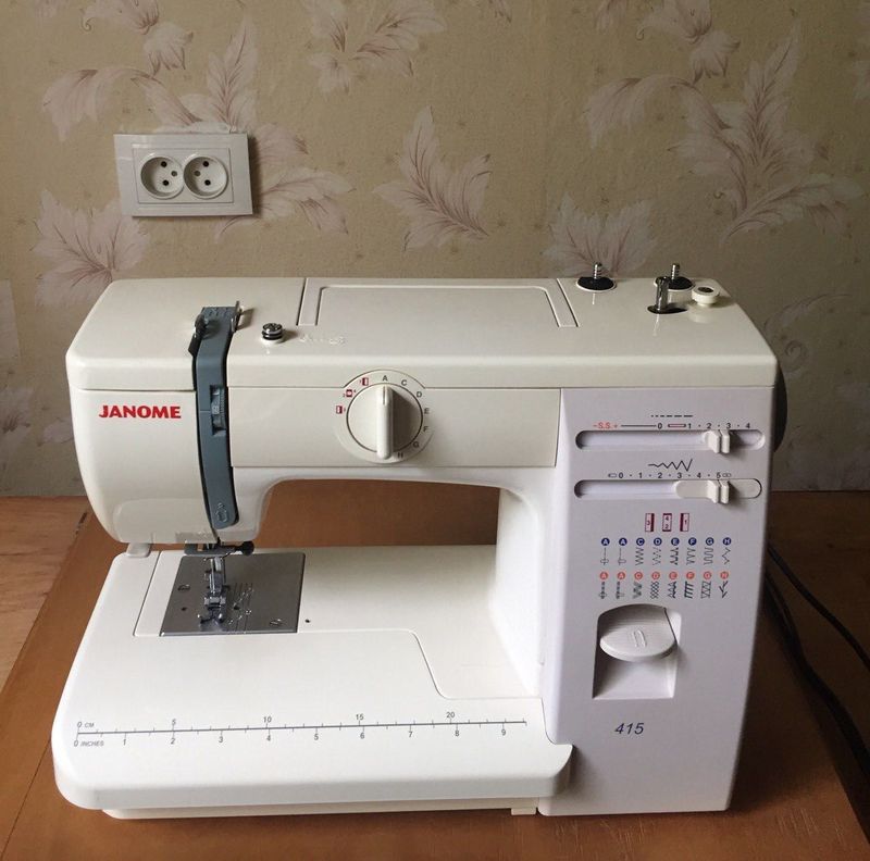Швейная машина Janome 415 Швейная машина Janome 415