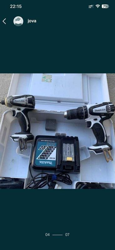 Makita Dlx2012mwx Black & White Cordless Twin Pack 18 Volt Makita Dlx2012mwx Black & White Cordless Twin Pack 18 Volt
