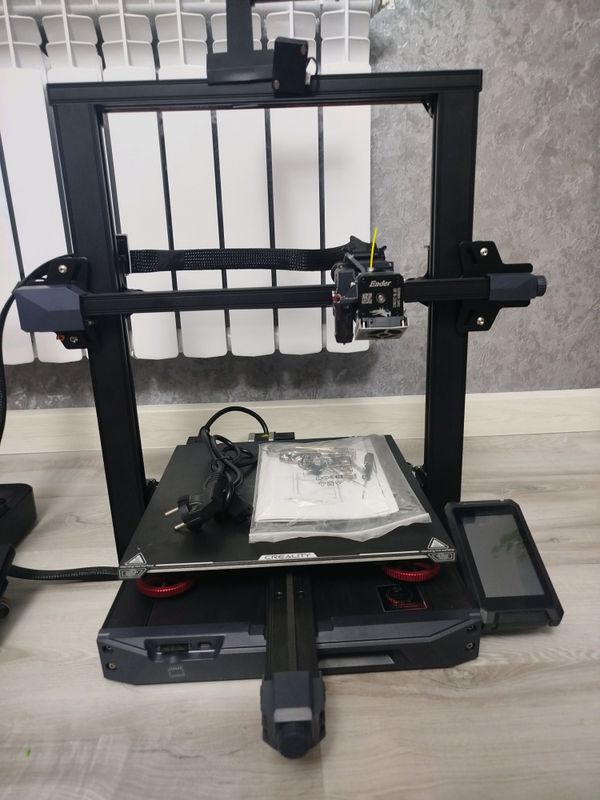 3д принтер Ender 3 S1 Plus