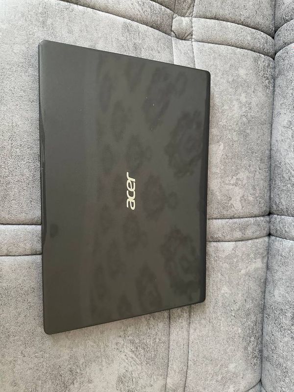 Acer Notebook Sotiladi