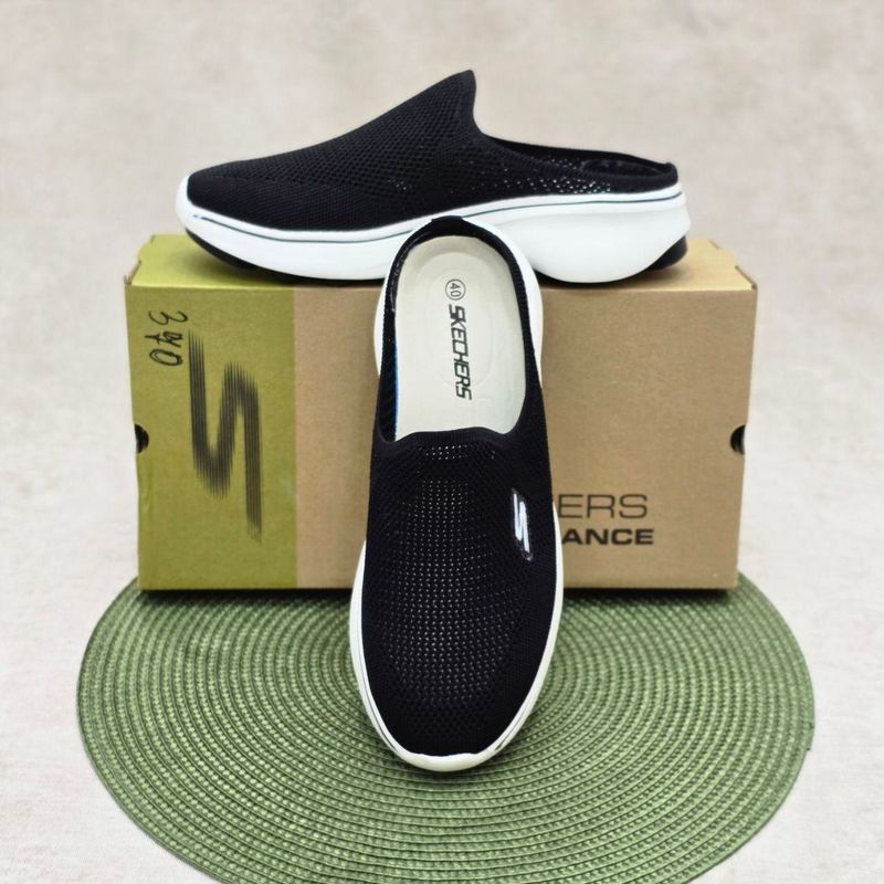 НОВИНКИ СЕЗОНА SKETCHERS НОВИНКИ СЕЗОНА SKETCHERS