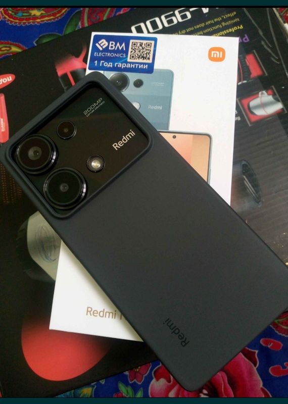 Redmi note 13 pro Sotiladi 8+8/128 xotira hali bir yil bulmada Idial Redmi note 13 pro Sotiladi 8+8/128 xotira hali bir yil bulmada Idial