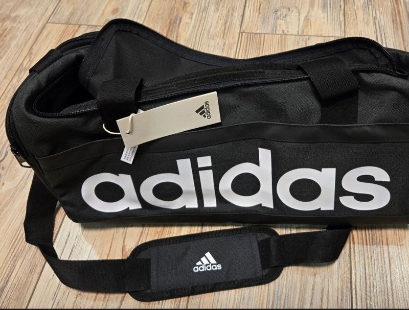 Мужская спортивная сумка Adidas Мужская спортивная сумка Adidas