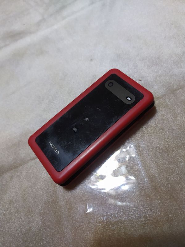 Nokia ligushka krasniy Nokia ligushka krasniy