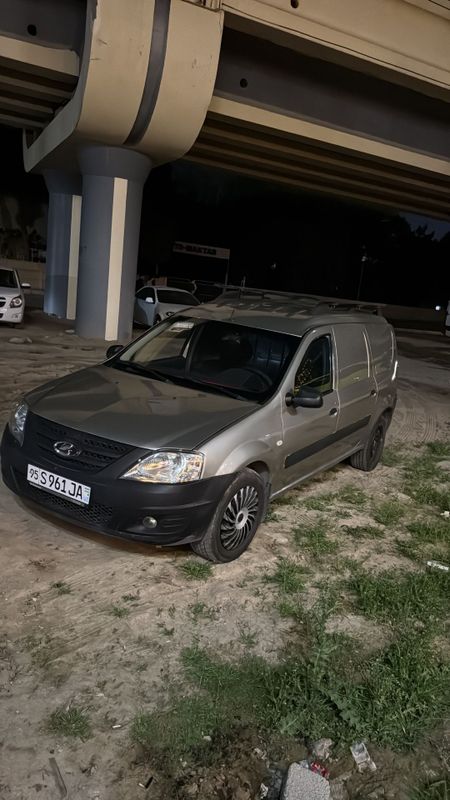 Lada largus furgon Lada largus furgon