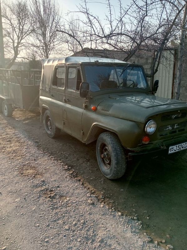 УАЗ-1512 сотилади холати зур тачкаси билан метан газларибор УАЗ-1512 сотилади холати зур тачкаси билан метан газларибор