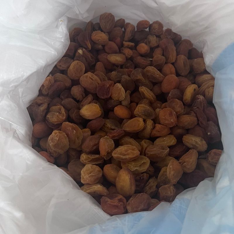 Turshak sotiladi judayam shirin foydali Turshak sotiladi judayam shirin foydali