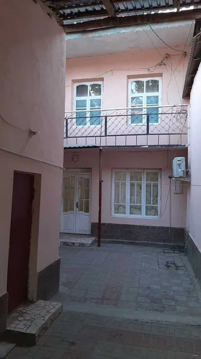 Sotiladi Дом Мирабад Рисовый Махаля Алтынкуль 1,8 соток Фасад 10м 2-эт Sotiladi Дом Мирабад Рисовый Махаля Алтынкуль 1,8 соток Фасад 10м 2-эт