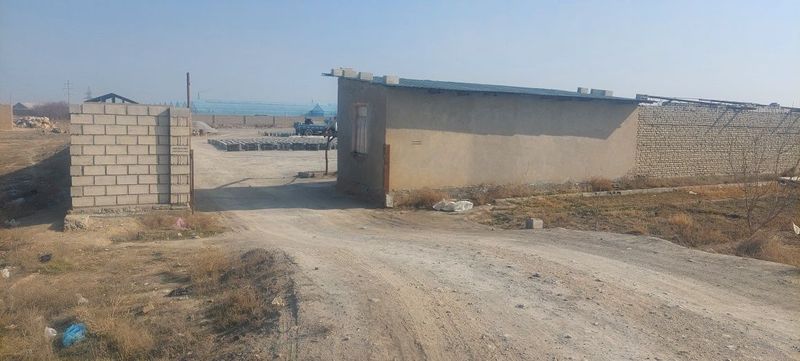 Noturar yer maydoni Ishlab chiqarish bazasi sotiladi