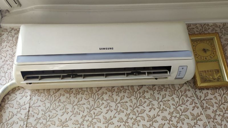 Kondisioner samsung 12lik