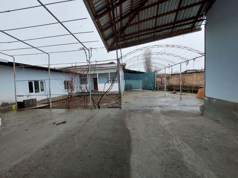 Продаю участок 4.30 соток 5 комната. Маххаля Янгиобод Продаю участок 4.30 соток 5 комната. Маххаля Янгиобод