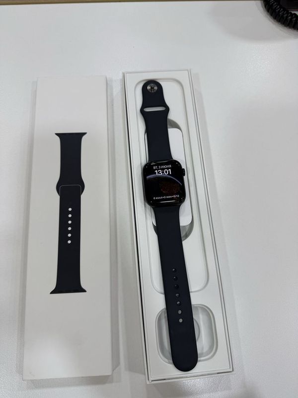 Apple iwatch 8 midnight Apple iwatch 8 midnight