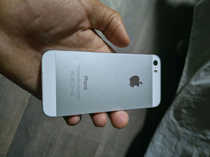 iPhone 5s holati zor radnoy