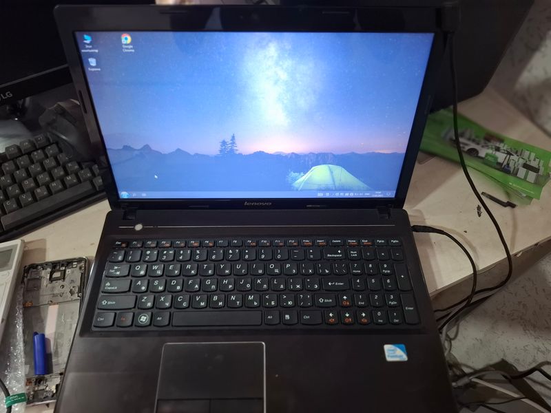 Lenova Intel Pentum sotiladi Lenova Intel Pentum sotiladi