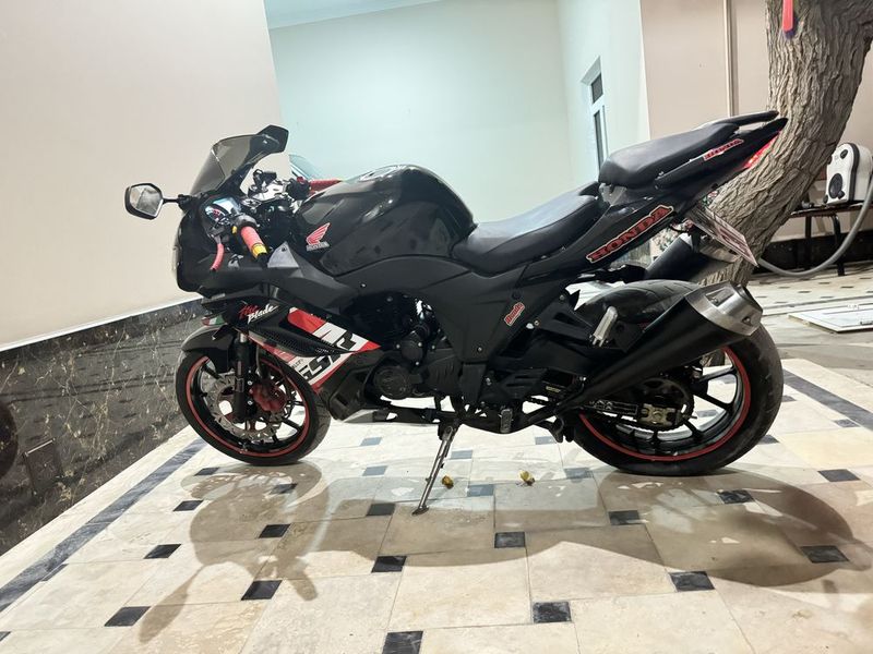 Moto zongshen sotiladi