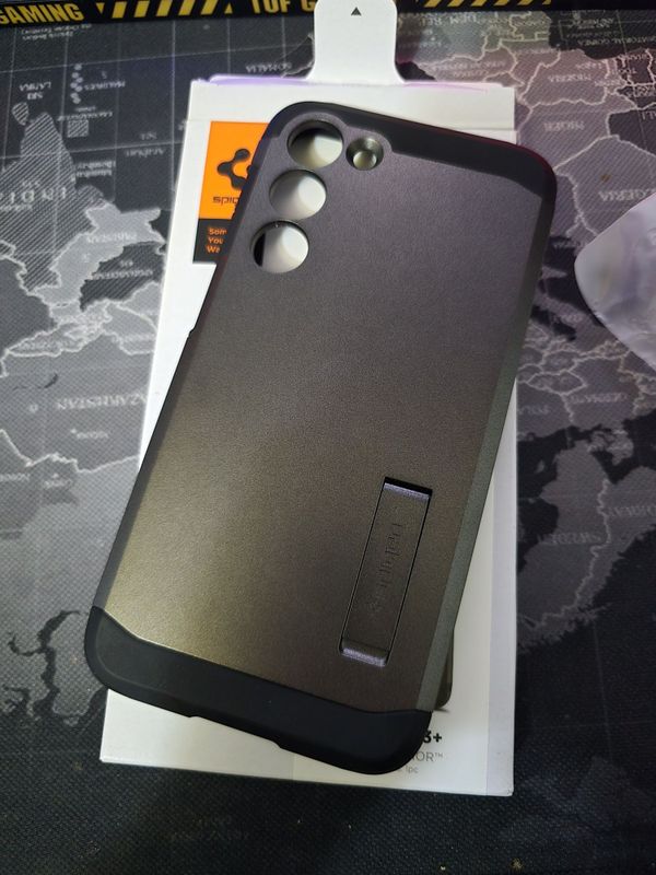 Оригинальный чехол на Samsung galaxy s23 plus SPIGEN Оригинальный чехол на Samsung galaxy s23 plus SPIGEN