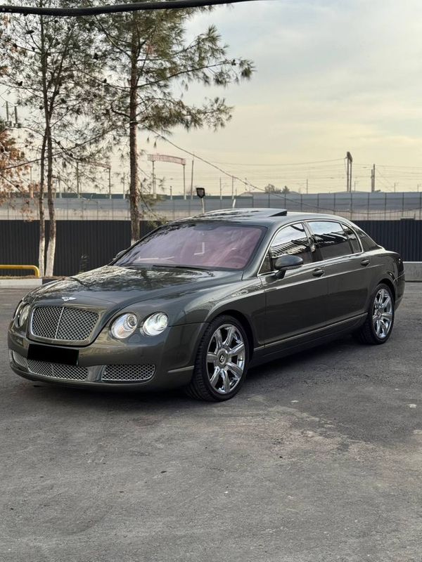 В продаже !Bentley flying spur V12 4WD