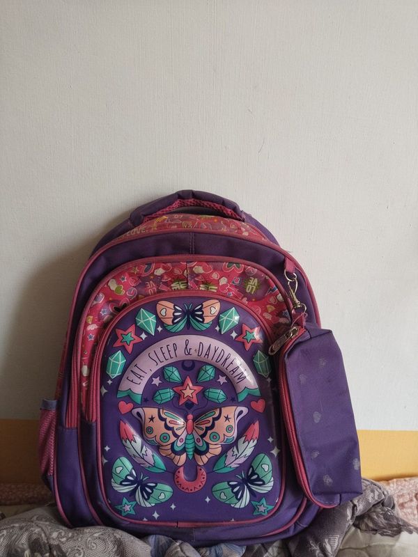 Maktab sumka 2, 3, 4, sinflarga Maktab sumka 2, 3, 4, sinflarga