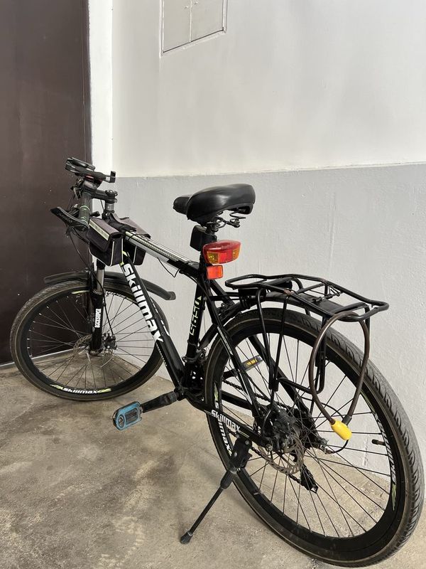 Veloseped zor aybi yoq but butun Veloseped zor aybi yoq but butun