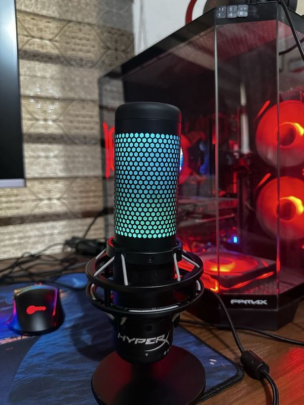 !!!СРОЧНО!!! HyperX Quadcast S | в идеальном состоянии !!!СРОЧНО!!! HyperX Quadcast S | в идеальном состоянии